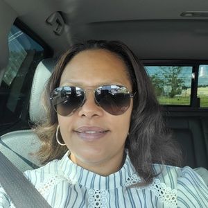 Meet your Posher, Stacy